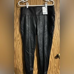 Nine West leggings. Stretch fabric